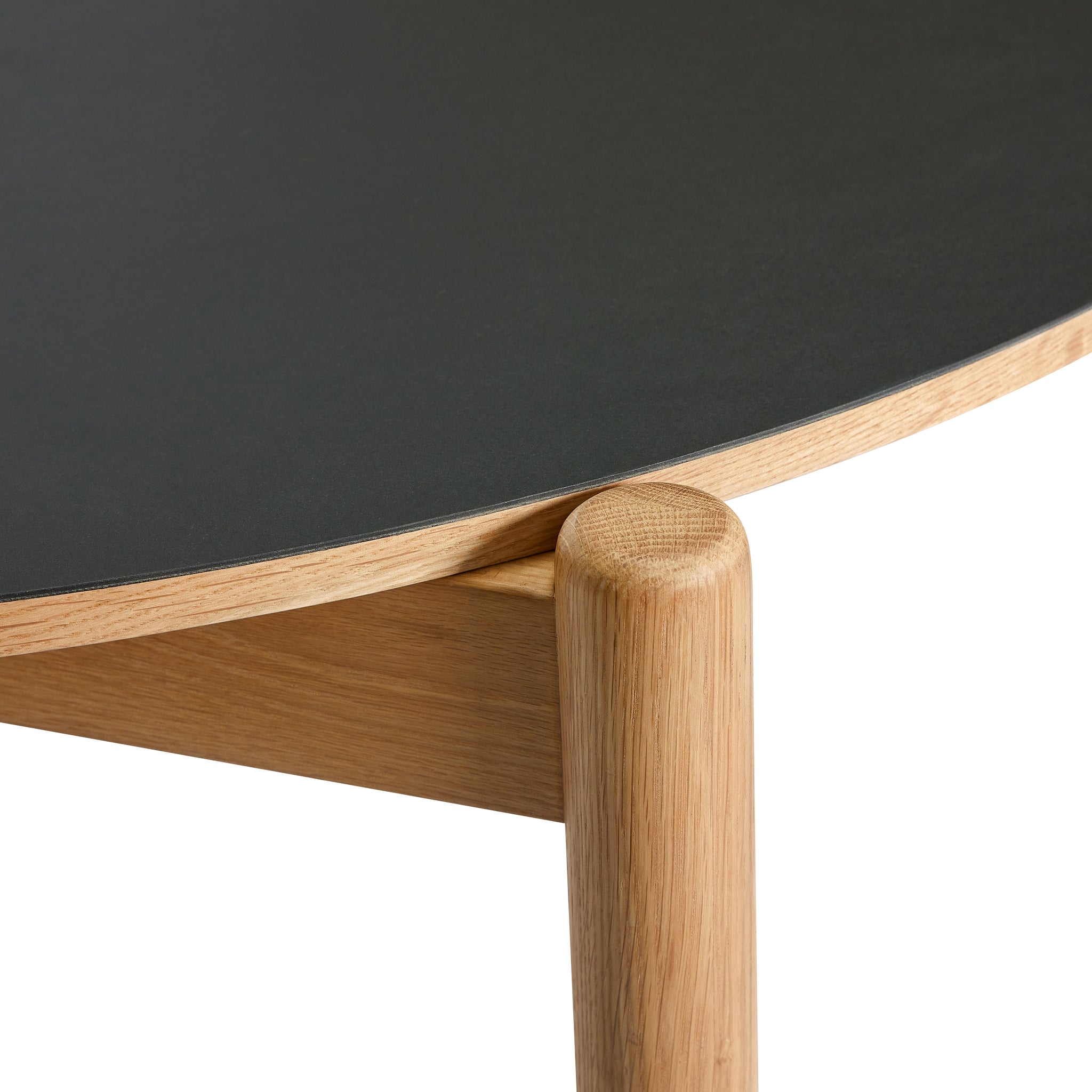 Oblique Dining Table Round Black