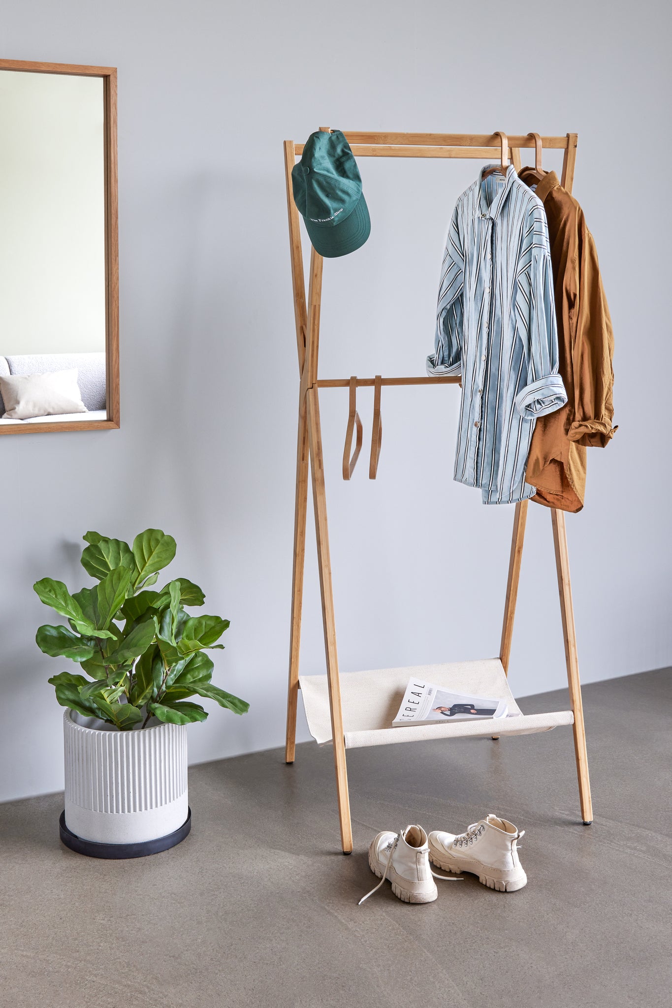 Glimpse Wall Mirror Medium Natural