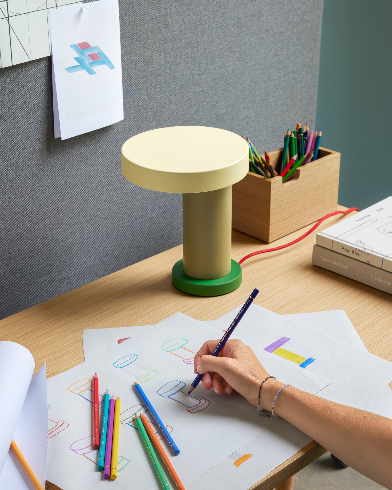 Magic Table Lamp Green/Olive