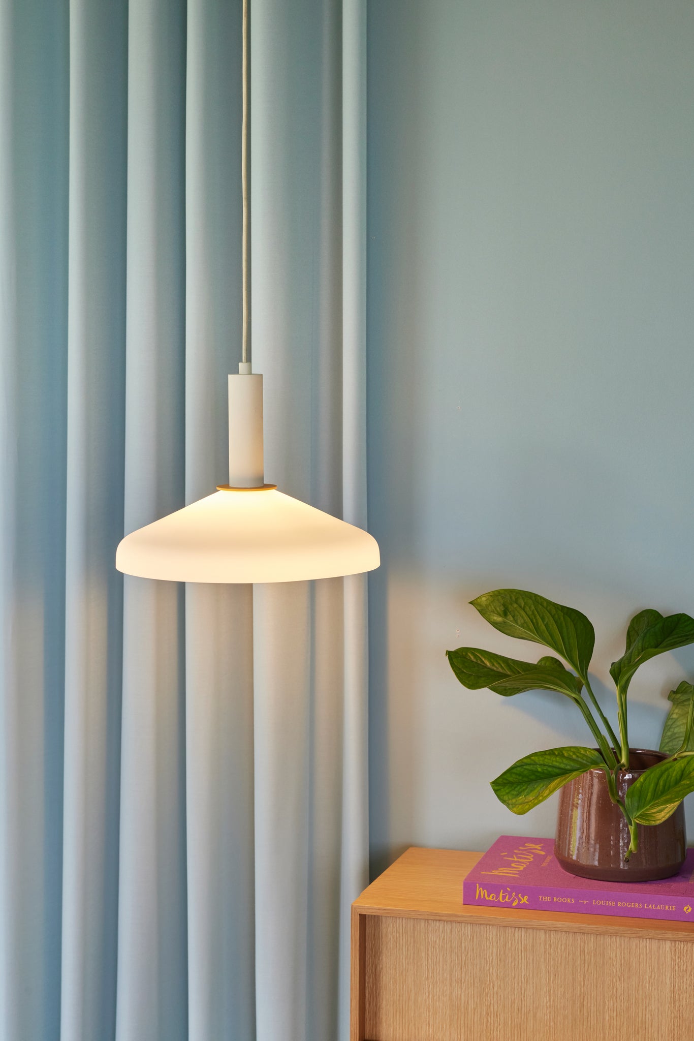 Apollo Pendant Sand/Orange