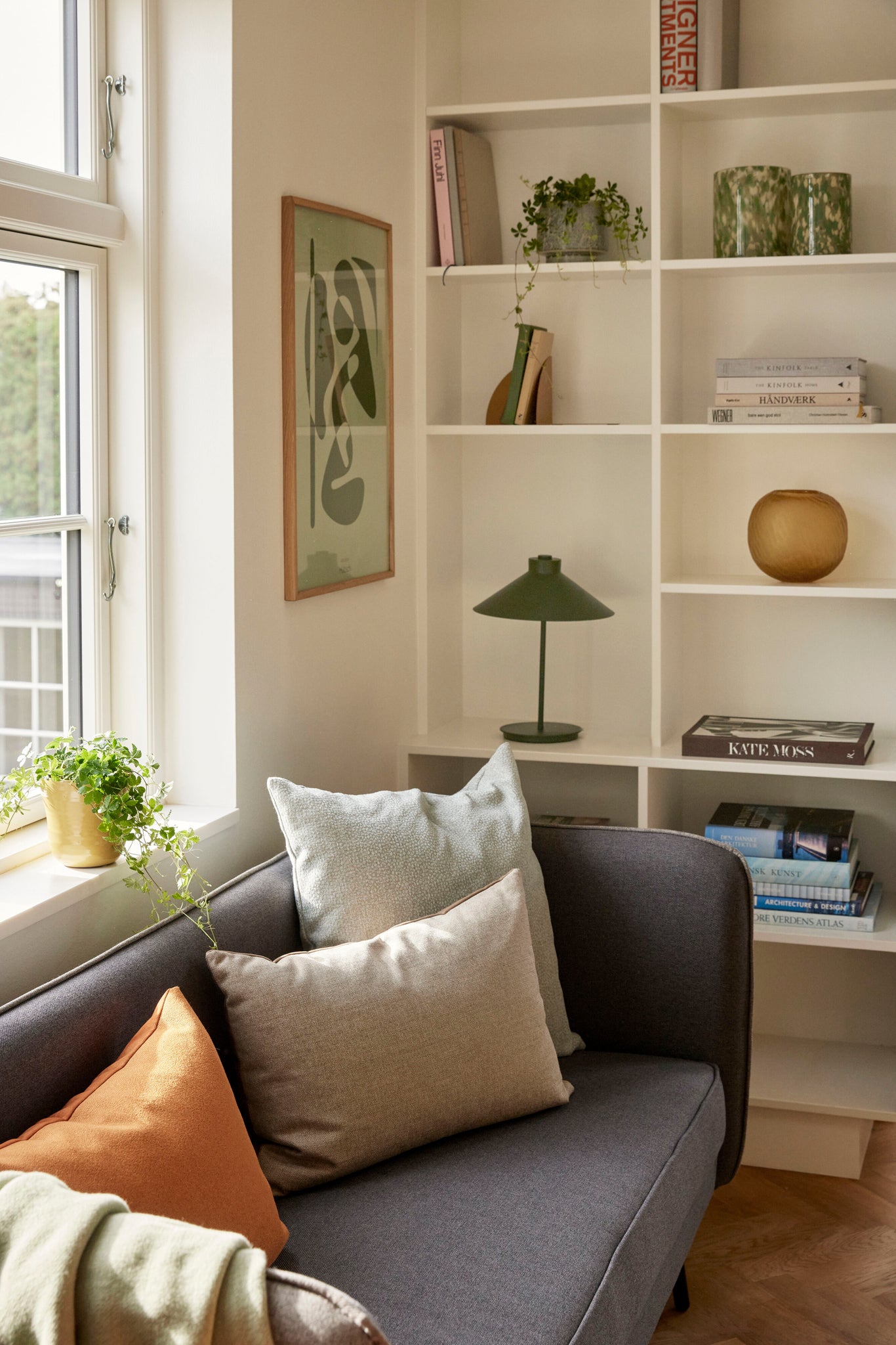 Shape Table Lamp Green