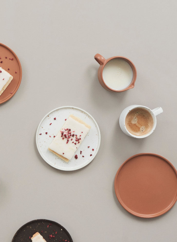 Hagi Milk Jug - Caramel